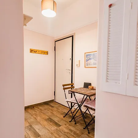 Cozy Place Near Acropolis! Apartment Athens